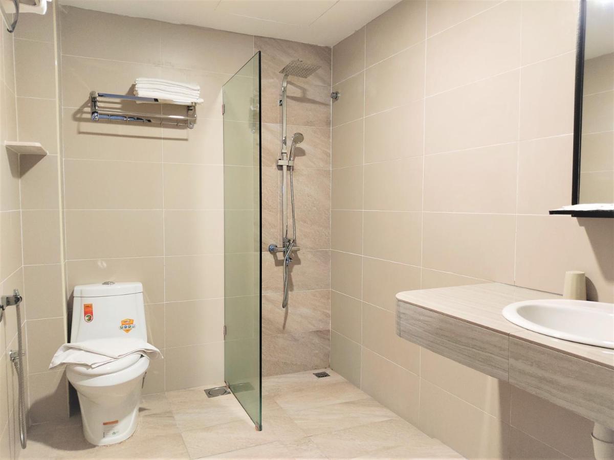 Apple Suites Hotel Sitiawan Exterior photo