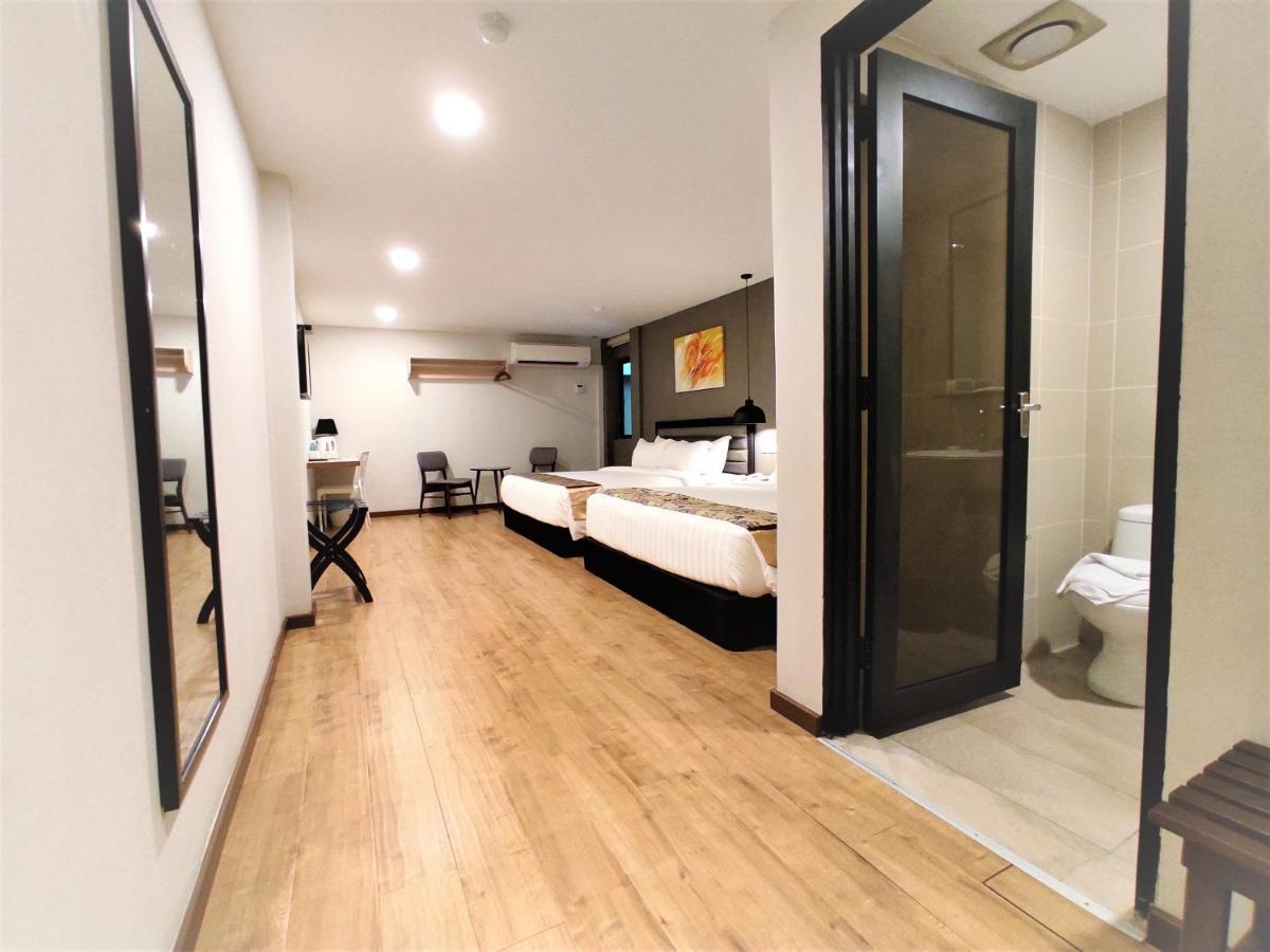 Apple Suites Hotel Sitiawan Exterior photo